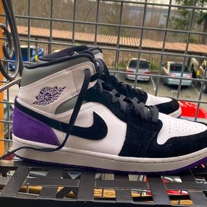 Jordan 1’s purple grey and white.  Size 12 not DS worn once